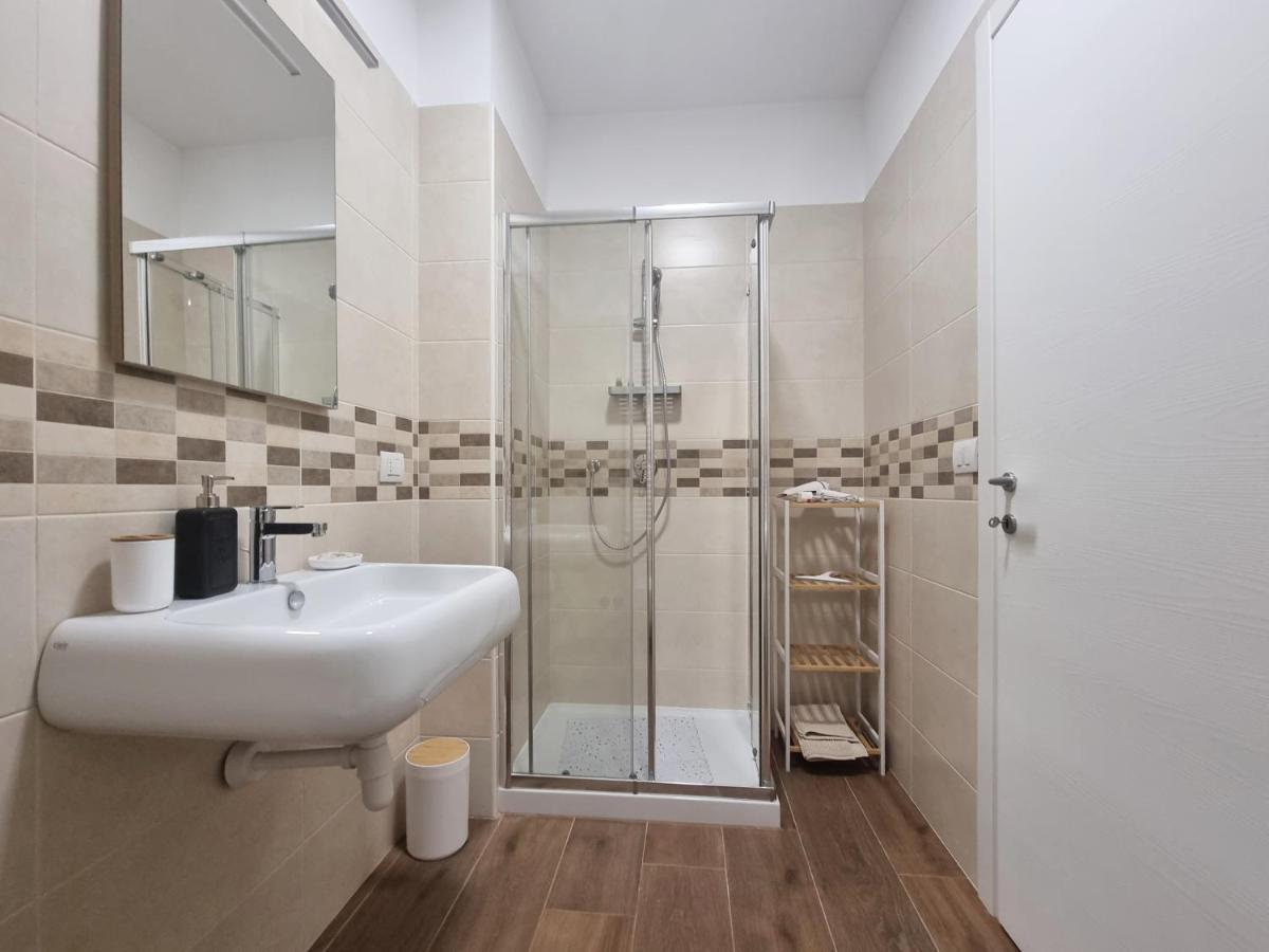 Suite Gentile Bari Exteriör bild
