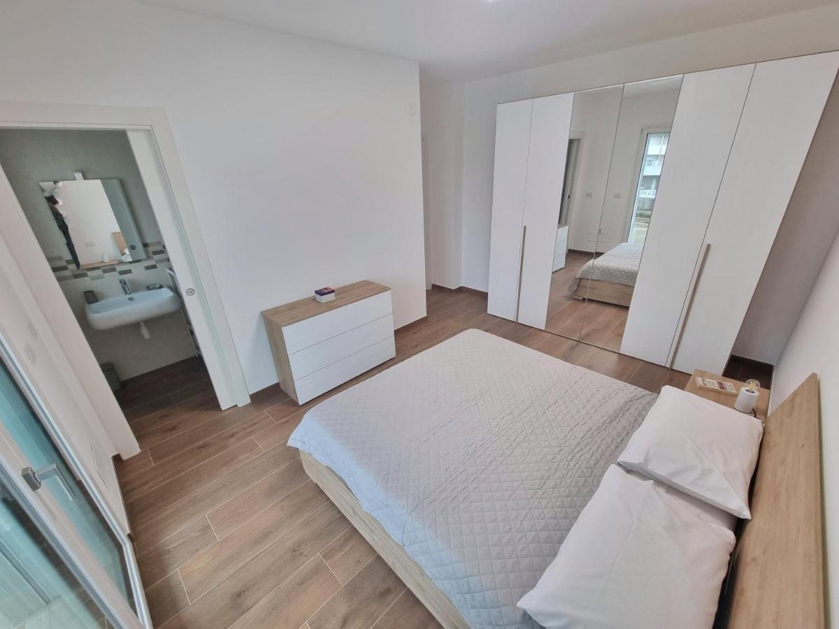 Suite Gentile Bari Exteriör bild